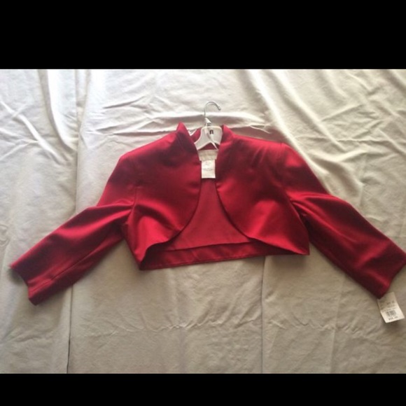 Gown - Picture 5 of 5